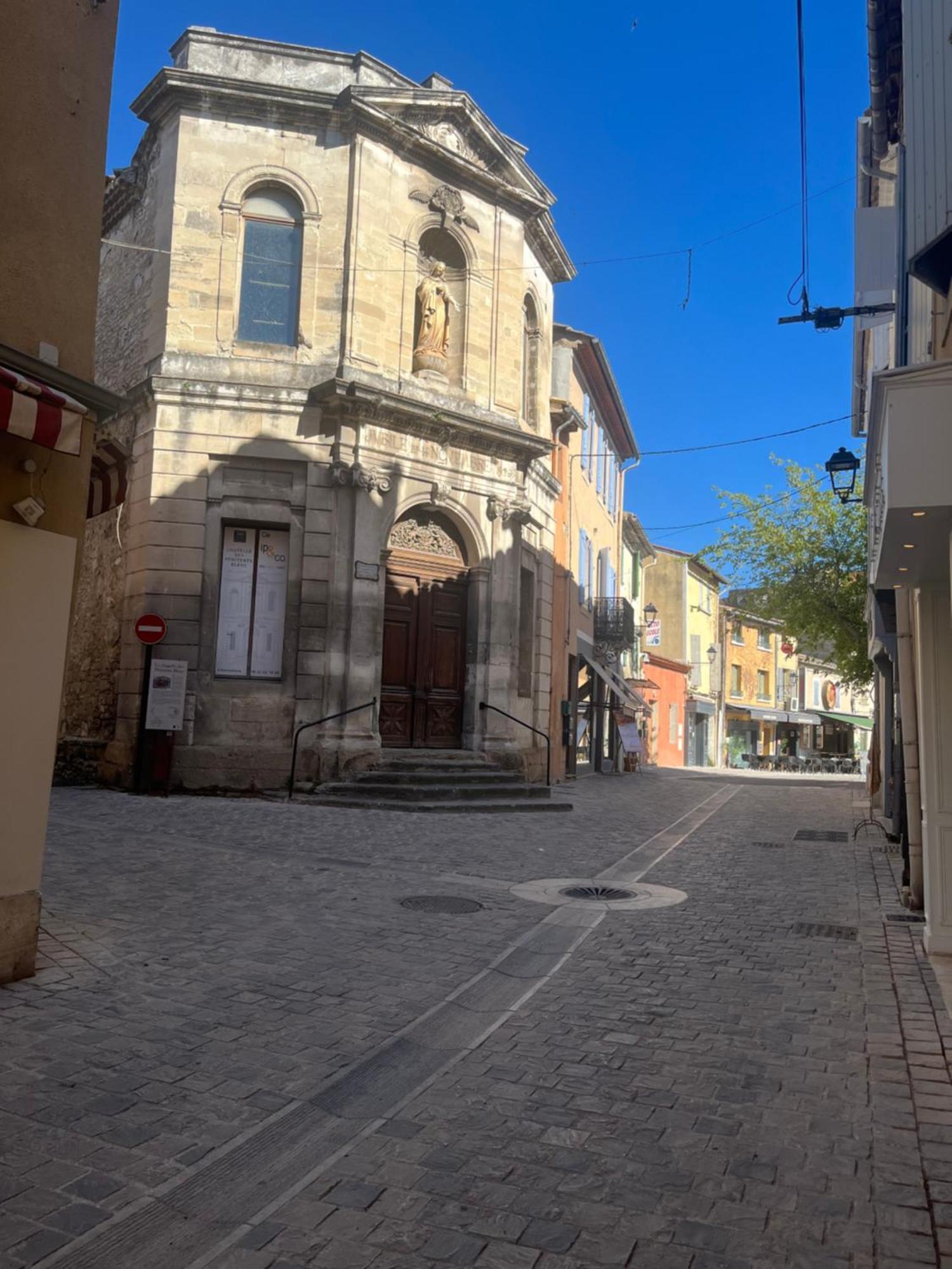 Appartement Avec Vue Sur Le Centre Historique LʼIsle-sur-la-Sorgue